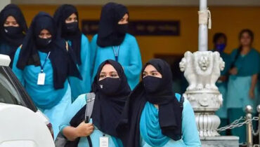 സിപിഎം സമസ്തയിലേക്ക് വലിഞ്ഞു കയറാന് ശ്രമിക്കുന്നു, തട്ടം വിവാദം വിടാതെ ലീഗ്