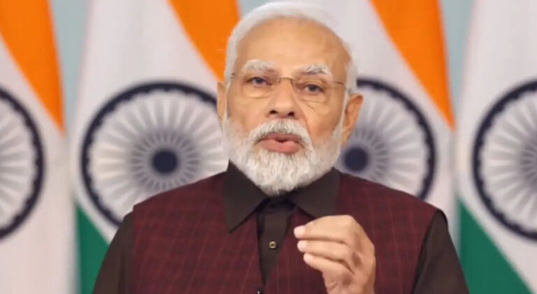 ‘രാജ്യത്ത് എല്ലായിടത്തേക്കും വന്ദേഭാരത്’: 9 വന്ദേഭാരത് ട്രെയിനുക ...