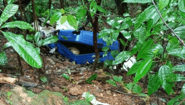 തലശേരി-കുടക് അന്തര്‍ സംസ്ഥാന പാതയില്‍ സ്യൂട്ട്‌കേസില്‍ ഉപേക്ഷിച്ച നിലയില്‍ 18കാരിയുടെ മൃതദേഹം