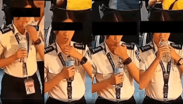 യാത്രക്കാരന്റെ പണം മോഷ്ടിച്ച് എയര്പോര്ട്ട് ഉദ്യോഗസ്ഥ; പണം വിഴുങ്ങാന് ശ്രമിക്കുന്നതിന്റെ വീഡിയോ പുറത്ത്