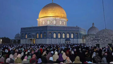 അൽ-അഖ്‌സ പള്ളി ഇസ്രായേൽ അടച്ചു പൂട്ടി , മുസ്ലിങ്ങൾക്ക് പ്രവേശനമില്ല