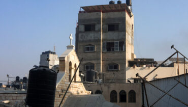 ഗാസയിലെ ക്രിസ്ത്യൻ പള്ളി ആക്രമണത്തിൽ കൊല്ലപ്പെട്ടവരിൽ മുൻ യുഎസ് കോൺഗ്രസ് അംഗത്തിന്റെ കുടുംബവും