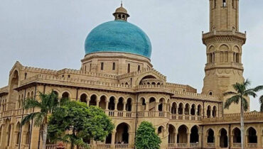 ശ്രീകൃഷ്ണൻ്റെ മാനേജ്മെൻ്റ് തന്ത്രങ്ങൾ പഠിപ്പിക്കാൻ പ്രയാഗ് രാജിൽ 5 വർഷ മാനേജ്മെൻ്റ് കോഴ്സ്