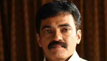 നടനും മിമിക്രി താരവുമായ കലാഭവൻ ഹനീഫ് അന്തരിച്ചു