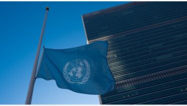 ഐക്യ രാഷ്ട്ര സഭയുടെ 102 ജീവനക്കാർ യുദ്ധത്തിൽ കൊല്ലപ്പെട്ടു, ആദരമർപ്പിച്ച് സഭ