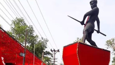 അശുദ്ധിയുടെ പേരില് പുന്നപ്ര വയലാര് വാര്ഷികത്തിലെ ദീപശിഖാ പ്രയാണത്തില് വനിതകളെ പങ്കെടുപ്പിച്ചില്ല; പരാതി