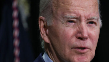 ബൈഡനെതിരെ യു.എസ് ഹൗസ് റിപ്പബ്ലിക്കന്മാർ:   ഇംപീച്ച്മെൻ്റിന് സാധ്യത തേടുന്നു