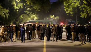 ഇസ്രായേല്‍ എംബസിക്ക് സമീപം സ്‌ഫോടനം: രണ്ട് പേര്‍ സിസിടിവിയില്‍ കുടുങ്ങി