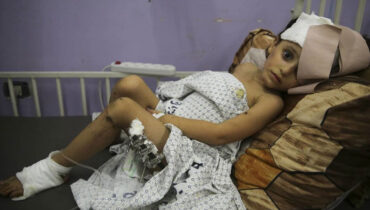 ‘മടുത്തു, അവര്‍ നമ്മളെയെല്ലാം കൊല്ലട്ടെ’: കണ്ണീര്‍ വറ്റി, രക്തം പുരണ്ട്, ഗാസയില്‍ മരണത്തോട് മല്ലടിക്കുന്നവര്‍ പറയുന്നു