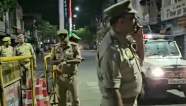 വീടിനു സമീപം മൂത്രമൊഴിച്ചു; യുവതിയുടെ സ്വകാര്യ ഭാഗത്ത് ഇരുമ്പു കമ്പി കൊണ്ട് മർദിച്ച് അയൽവാസികൾ