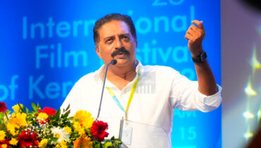 ‘എന്തുകൊണ്ടാണ് യുവാക്കൾ പാർലമെന്റിൽ പ്രതിഷേധിച്ചത്?’ ആ ചോദ്യം ആരും ചോദിക്കുന്നില്ലെന്ന് പ്രകാശ് രാജ്