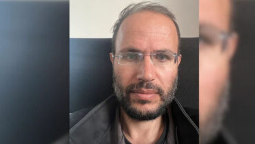 ഇസ്രായേൽ ആക്രമണത്തിൽ പലസ്തീനിയൻ കവി റിഫാത്ത് അലരീർ കൊല്ലപ്പെട്ടു