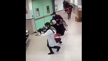 ആശുപത്രിയില്‍ ഡോക്ടര്‍മാരുടെ വേഷത്തിലെത്തിയ ഇസ്രയേല്‍ സേന മൂന്നുപേരെ കൊലപ്പെടുത്തി