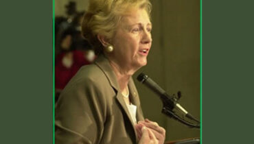 മുന്‍ യുഎസ് സെനറ്റര്‍ ജീന്‍ കാര്‍നഹാന്‍ അന്തരിച്ചു