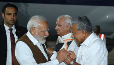 പ്രധാനമന്ത്രി കേരളത്തിൽ; ഗവർണറും മുഖ്യമന്ത്രിയും ചേർന്ന് സ്വീകരിച്ചു; കൊച്ചിയിൽ റോഡ് ഷോ ഉടൻ