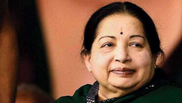 ജയലളിതയുടെ കോടികൾ വിലവരുന്ന വസ്തുക്കൾ ഇനി തമിഴ്നാടിന്, 800 കിലോ വെള്ളി, 28 കിലോ സ്വർണം, വജ്രങ്ങൾ..; കൊണ്ടുപോകാൻ പെട്ടിയുമായി വരാൻ കർണാടക കോടതി നിർദേശം