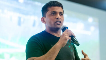ബൈജു രവീന്ദ്രനെ പുറത്താക്കാൻ വോട്ട് ചെയ്ത് നിക്ഷേപകർ; സൂം മീറ്റിങ് തടസ്സപ്പെടുത്താൻ ശ്രമിച്ച് ജീവനക്കാർ