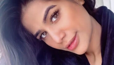 പൂനത്തിന്റെ മരണവാര്ത്ത അവഗണിച്ചോളൂ…പക്ഷേ സെര്വിക്കല് ക്യാന്സര് അവഗണിക്കല്ലേ…