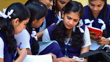 കേരളത്തിൽ എസ്എസ്എല്സി-പ്ലസ് ടു പരീക്ഷകൾ നടത്താന് പണമില്ല; സർക്കാർ ഖജനാവ് കാലി