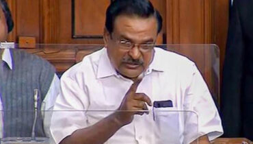 കീടനാശിനി കുടിച്ച ഈറോഡ് എം.പി എ.ഗണേശമൂര്ത്തി ഗുരുതരാവസ്ഥയില്