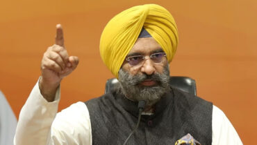 ‘ഭരണഘടനാ വിരുദ്ധം’: കെജ്രിവാളിന്റെ ജയിലില്‍ നിന്നുള്ള ഉത്തരവിനെതിരെ പരാതിനല്‍കി ബിജെപി നേതാവ്