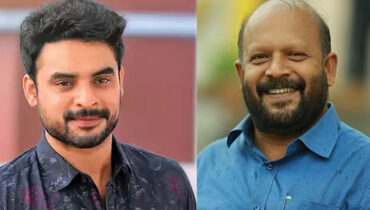 ടൊവിനോയ്ക്കൊപ്പം ചിത്രം; സുനില് കുമാറിനെ മത്സരിക്കാന് അനുവദിക്കരുത്; ജില്ലാ കളക്ടർക്ക് ബിജെപിയുടെ പരാതി