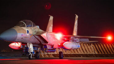 ഇസ്രയേൽ തിരിച്ചടിക്കുന്നു:  ഇറാൻ്റെ എയർബേസ് ആക്രമിച്ചു