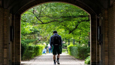 കാനഡയിലെ ഇന്ത്യന്‍ വിദ്യാര്‍ത്ഥികള്‍ക്ക് ആഴ്ചയില്‍ 24 മണിക്കൂര്‍ വരെ ഓഫ് ക്യാമ്പസ് ജോലി ചെയ്യാം