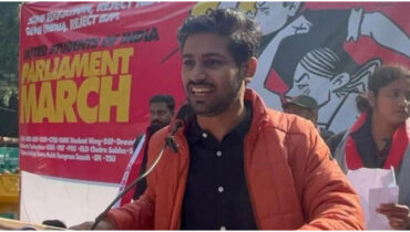 രാം കെ നാം ഡോക്യുമെന്ററിയും പാർലമെന്റ് മാർച്ചും; രാജ്യവിരുദ്ധ പ്രവർത്തി ആരോപിച്ച് മലയാളി വിദ്യാർഥിയെ ടാറ്റ ഇൻസ്റ്റിറ്റ്യട്ട് സസ്പെൻഡ് ചെയ്തു