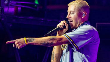 പലസ്തീന് വേണ്ടി പാട്ടൊരുക്കി യുഎസ് റാപ്പർ; ഇസ്രയേലിനുള്ള പിന്തുണയെ അപലപിച്ച് ഗ്രാമി പുരസ്കാര ജേതാവ് മാക്ലെമോർ