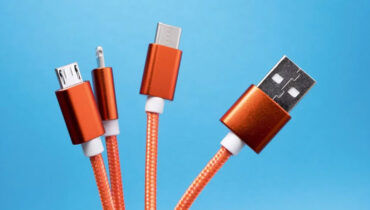 എല്ലാ ഫോണുകൾക്കും ഒരേ ചാർജർ; പുതിയ നിയമവുമായി ഇന്ത്യൻ ഗവൺമെന്റ്; അടുത്തവർഷം പ്രാബല്യത്തിൽ