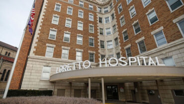 ചിക്കോഗോയിലെ ലൊറെറ്റോ ഹോസ്പിറ്റൽ നിന്ന് 15 മില്യൺ ഡോളർ തട്ടിയെടുക്കാൻ ശ്രമം: മൂന്നു പേർ പിടിയിൽ, പിടിയിലാവരിൽ ചീഫ് ഫിനാൻഷ്യൽ ഓഫിസറും