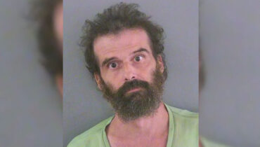 ബാങ്കില്‍ നിന്ന് ഒരു സെന്റ് പിന്‍വലിക്കാന്‍ ശ്രമം : യു.എസ് പൗരന്‍ അറസ്റ്റില്‍