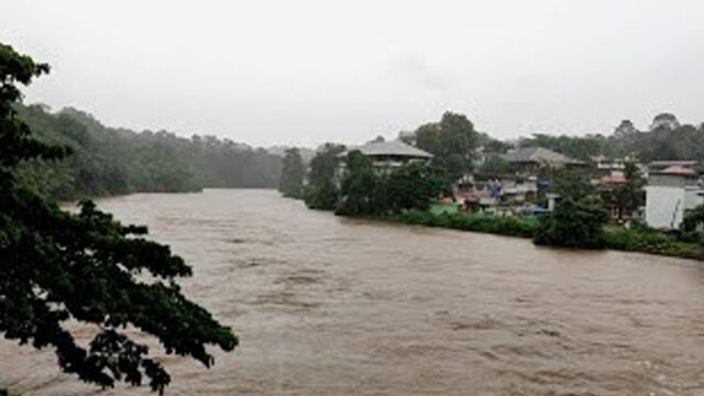 സംസ്ഥാനത്ത് പ്രളയഭീതി; പ്രധാന നദികളിൽ ജലനിരപ്പ് അപകടനിലയിലേക്ക്, ഓറഞ്ച്-മഞ്ഞ അലർട്ടുകൾ പ്രഖ്യാപിച്ചു