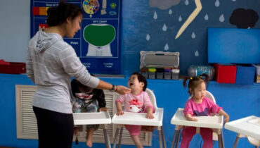 നയംമാറ്റി ചൈന, വിദേശികൾക്ക് ഇനി കുട്ടികളെ ദത്തെടുക്കാനാവില്ല, വ്യക്തത തേടി യുഎസ്