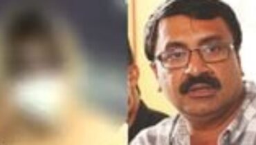 വികെ പ്രകാശിന് കുരുക്ക് മുറുകുന്നു, ‘കൊല്ലത്തെ ഹോട്ടലിൽ യുവതിക്കായി മുറിയെടുത്തു’; തെളിവുകൾ അന്വേഷണ സംഘത്തിന്