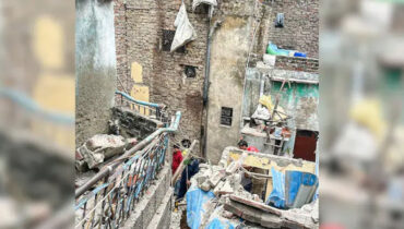 ഡല്‍ഹിയില്‍ ഇരുനില കെട്ടിടം തകര്‍ന്ന് അപകടം; മൂന്ന് മരണം, 14 പേര്‍ക്ക് പരുക്ക്