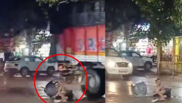 പെരുമഴയത്ത് നടുറോഡില് കസേരയിട്ട് ഇരുന്ന് യുവാവ്, ഇടിച്ചു തെറിപ്പിച്ച് ലോറി; സംഭവം യുപിയില്