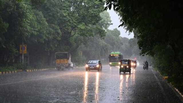 ന്യൂനമർദ്ദം: സംസ്ഥാനത്ത് ഒക്ടോബർ 25 വരെ കനത്ത മഴ തുടരും; നാല് ജില്ലകളിൽ ഓറഞ്ച് അലർട്ട്