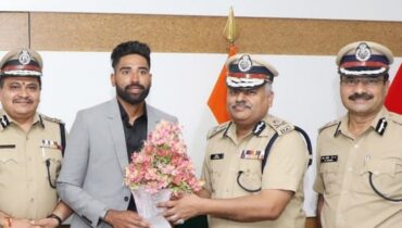 ഇന്ത്യൻ പേസർ മുഹമ്മദ് സിറാജിന് പുതിയ ദൗത്യം, പൊലീസിൽ! ഡിഎസ്പിയായി ചുമതലയേറ്റു