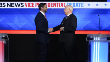 യുഎസ് വൈസ് പ്രസിഡൻ്റ് സംവാദം: ആക്രമണങ്ങൾ മുഴുവൻ കമലയ്ക്കും ട്രംപിനും നേരെ: കുടിയേറ്റം, ഗർഭച്ഛിദ്രം, ഇക്കണോമി എന്നിവ ചർച്ചയായി