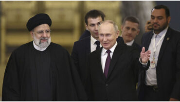 ഇസ്രയേൽ മിസൈലുകളിൽ നിന്ന് ഇറാനെ രക്ഷിച്ചത് റഷ്യ? ഇസ്രയേലിന്‍റെ ആക്രമണത്തിന് മുന്നേ റഷ്യ ഇറാന് നൽകിയ മുന്നറിയിപ്പ് തുണച്ചെന്ന് റിപ്പോർട്ട്