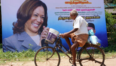 ”കഴിഞ്ഞ തവണ ഞങ്ങള് പ്രാര്ത്ഥിച്ചു, കമല വൈസ് പ്രസിഡന്റായി, ഇക്കുറി അമേരിക്കന് പ്രസിഡന്റാകണം ” പ്രാര്ത്ഥനയുമായി തമിഴ്നാട്ടിലെ ഒരു കൊച്ചുഗ്രാമം