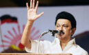 തമിഴകത്തെ രാഷ്ട്രീയ അനിശ്ചിതത്വം തുടരുന്നു: ബിജെപി ബന്ധം ഉപേക്ഷിച്ചാൽ അണ്ണാ ഡിഎംകെയെ പിന്തുണയ്ക്കാമെന്ന് ഡിഎംകെ
