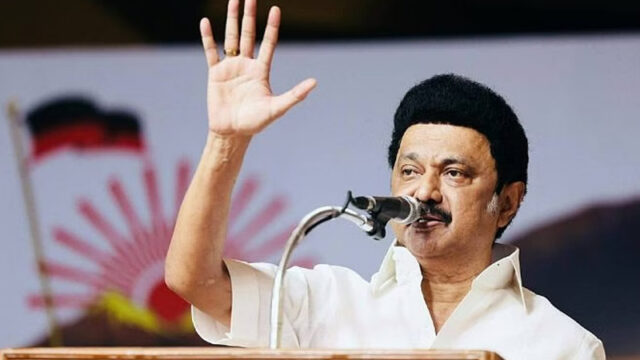 തമിഴകത്തെ രാഷ്ട്രീയ അനിശ്ചിതത്വം തുടരുന്നു: ബിജെപി ബന്ധം ഉപേക്ഷിച്ചാൽ അണ്ണാ ഡിഎംകെയെ പിന്തുണയ്ക്കാമെന്ന് ഡിഎംകെ