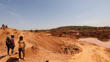 മാലിയിലെ അനധികൃത സ്വര്‍ണ്ണ ഖനി തകര്‍ന്ന് 48 മരണം ; കൂടുതല്‍ ഇരകളും സ്ത്രീകള്‍