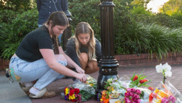 ഫ്‌ളോറിഡ സ്റ്റേറ്റ് യൂണിവേഴ്‌സിറ്റിയിലെ വെടിവയ്പ്പില്‍ നിന്നും അവരെ രക്ഷിച്ചത് ച്യൂയിംഗ് ഗം, ജനാലകളിലെ ആ ബുദ്ധിയാണ് കയ്യടി നേടുന്നത്