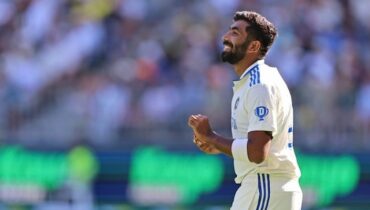 ബും ബും ബുമ്രക്ക് 5 വിക്കറ്റ്, ഇംഗ്ലണ്ടിനെ എറിഞ്ഞിട്ട് ഇന്ത്യ, ആദ്യ ഇന്നിംഗ്‌സില്‍ ലീഡ്, രണ്ടാം ഇന്നിംഗ്‌സില്‍ 90/2, ഡ്രൈവിംഗ് സീറ്റിൽ