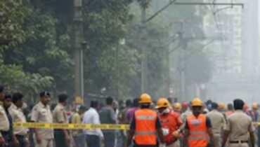 ഓടിക്കൊണ്ടിരുന്ന ട്രെയിനില്‍നിന്ന് വീണ് അഞ്ച് പേര്‍ മരിച്ചു