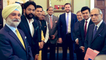 ജെ.ഡി. വാന്സിനെക്കണ്ട് ഇന്ത്യയുടെ പാര്ലമെന്ററി പ്രതിനിധി സംഘം; ഓപ്പറേഷന് സിന്ദൂരിന് പിന്തുണ പ്രഖ്യാപിച്ചെന്ന് ശശി തരൂര്